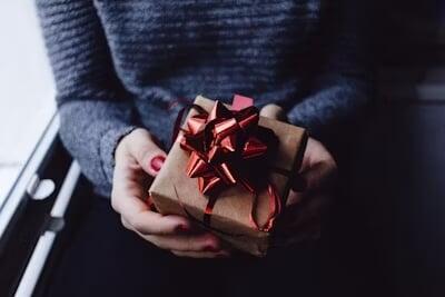 Express Shipping To and From Egypt | Holiday Delivery Tips